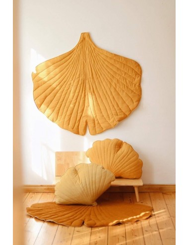 “Mango” Linen Ginkgo Leaf Mat Pour